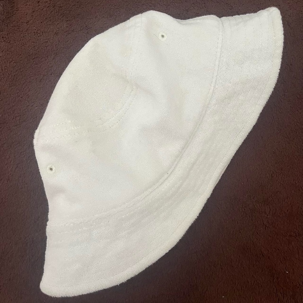 Aerie Bucket Hat Plain White Minimalist Kidcore Nostalgic 90s 2000s Fashion Hat
